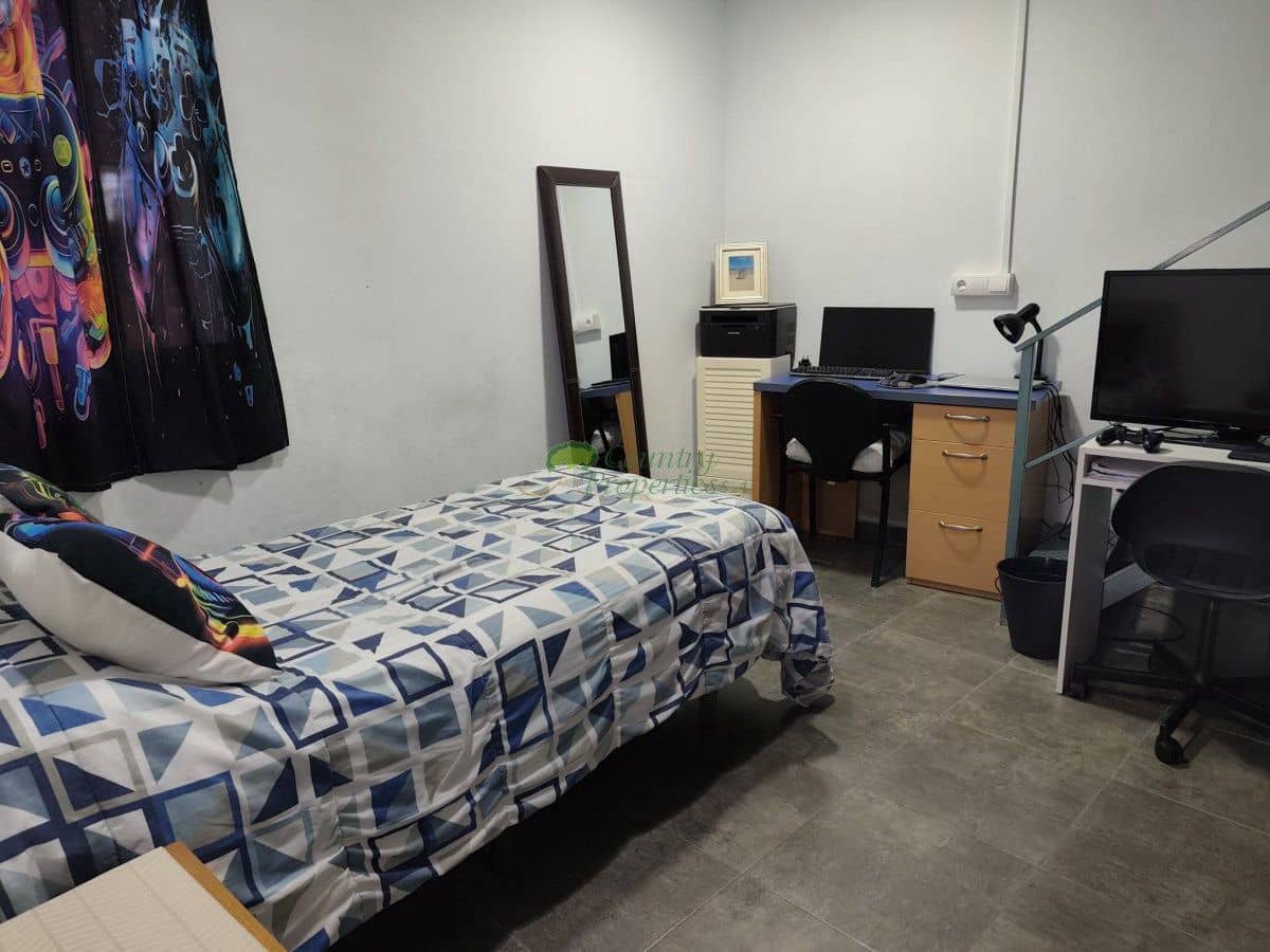 5 bedroom Townhouse for sale in Competa - € 470,000 (Ref: 7982617)