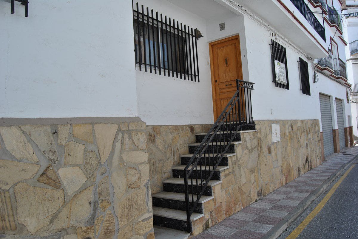 4 sypialnia Dom na sprzedaż w Competa z garażem - 179 000 € (Ref: 7982621)