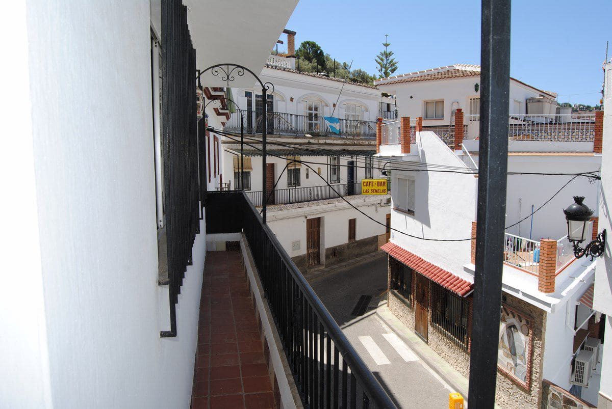 4 sypialnia Dom na sprzedaż w Competa z garażem - 179 000 € (Ref: 7982621)