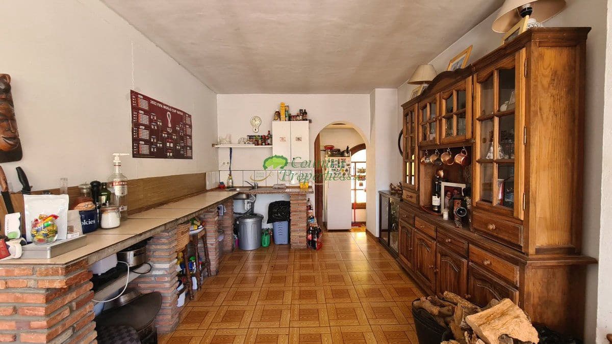 5 soveværelse Finca/Landehus til salg i Competa - € 695.000 (Ref: 8176528)