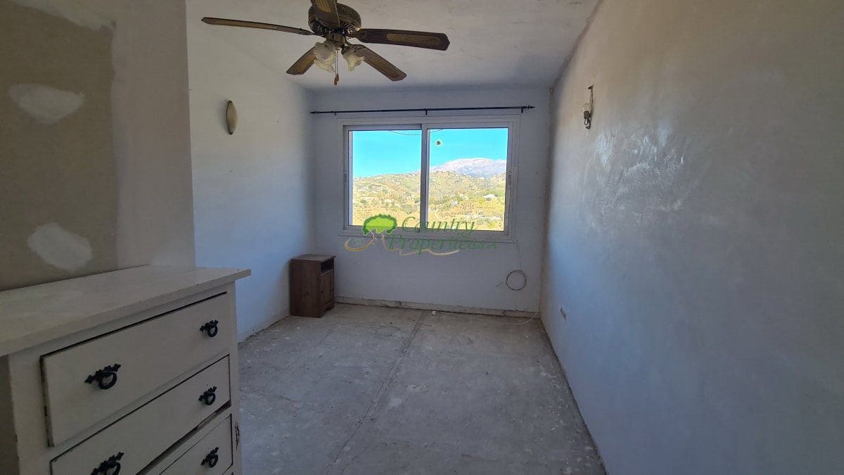 5 soveværelse Finca/Landehus til salg i Competa - € 695.000 (Ref: 8176528)