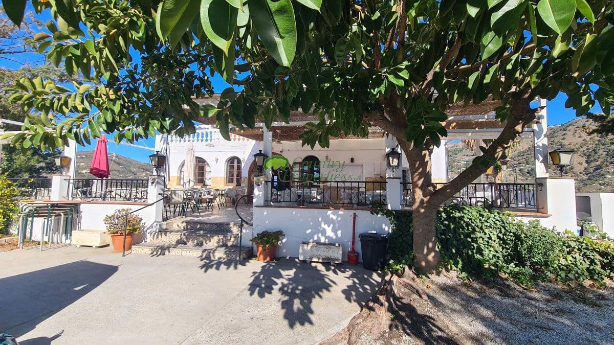 5 soveværelse Virksomhed til salg i Competa - € 695.000 (Ref: 8176530)