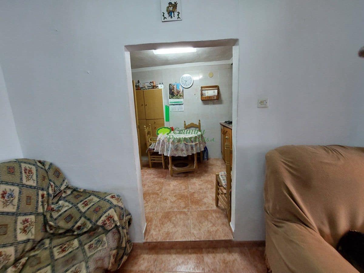 Casa de 3 habitaciones en Torrox en venta - 155.000 € (Ref: 8212775)
