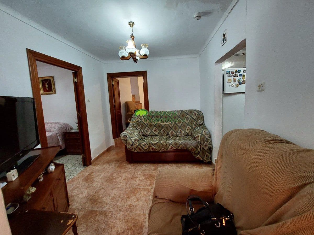 Casa de 3 habitaciones en Torrox en venta - 155.000 € (Ref: 8212775)