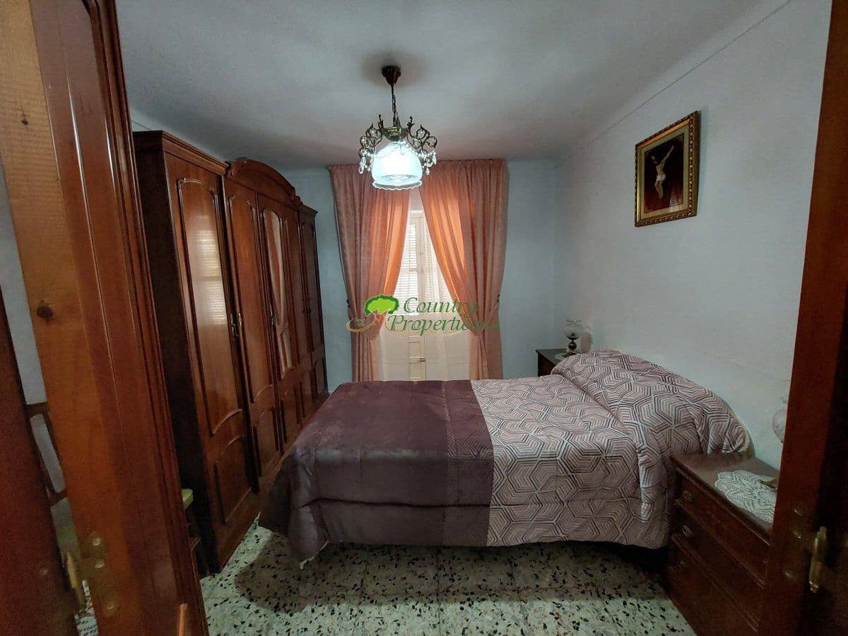 Casa de 3 habitaciones en Torrox en venta - 155.000 € (Ref: 8212775)