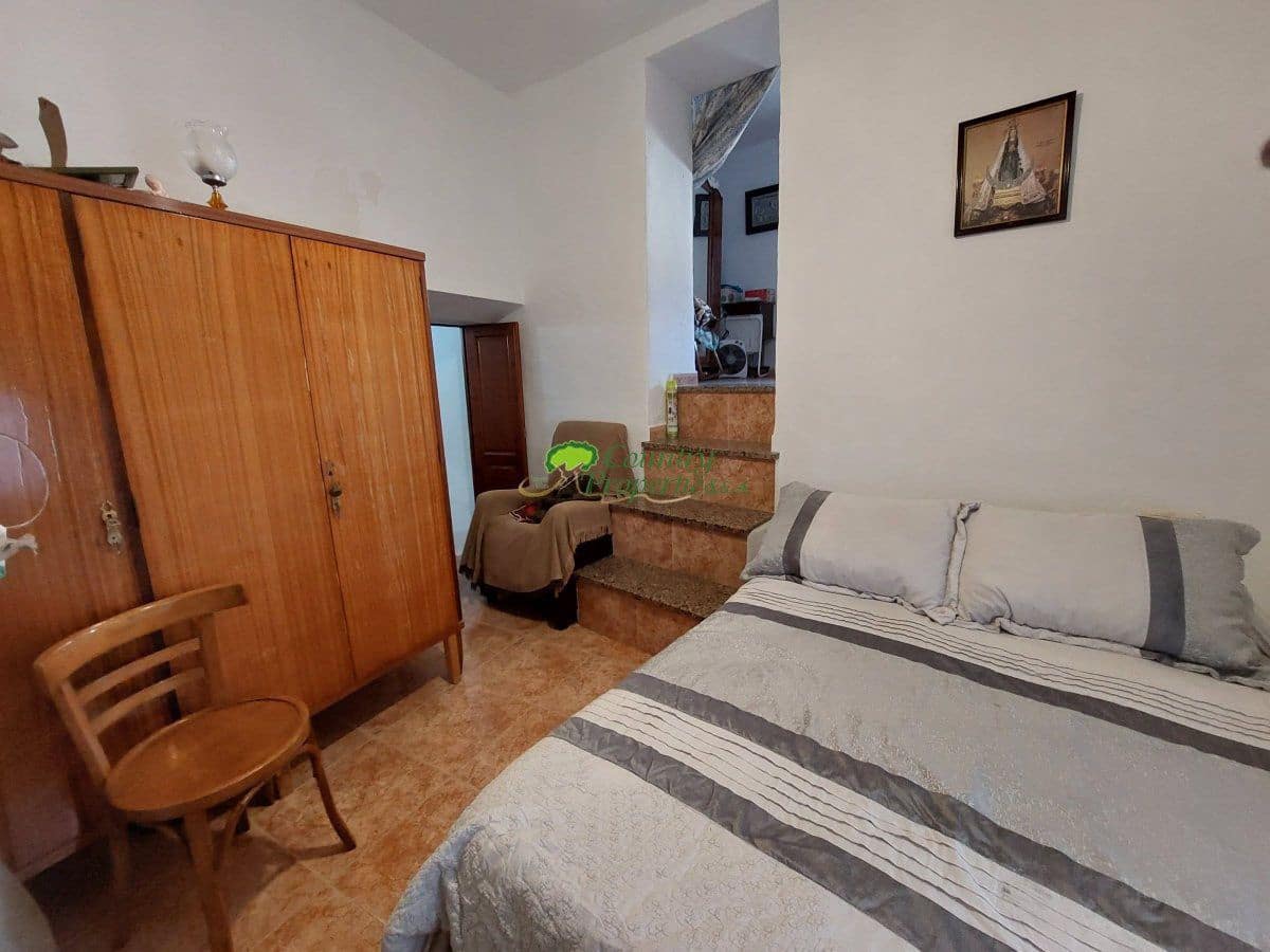 Casa de 3 habitaciones en Torrox en venta - 155.000 € (Ref: 8212775)