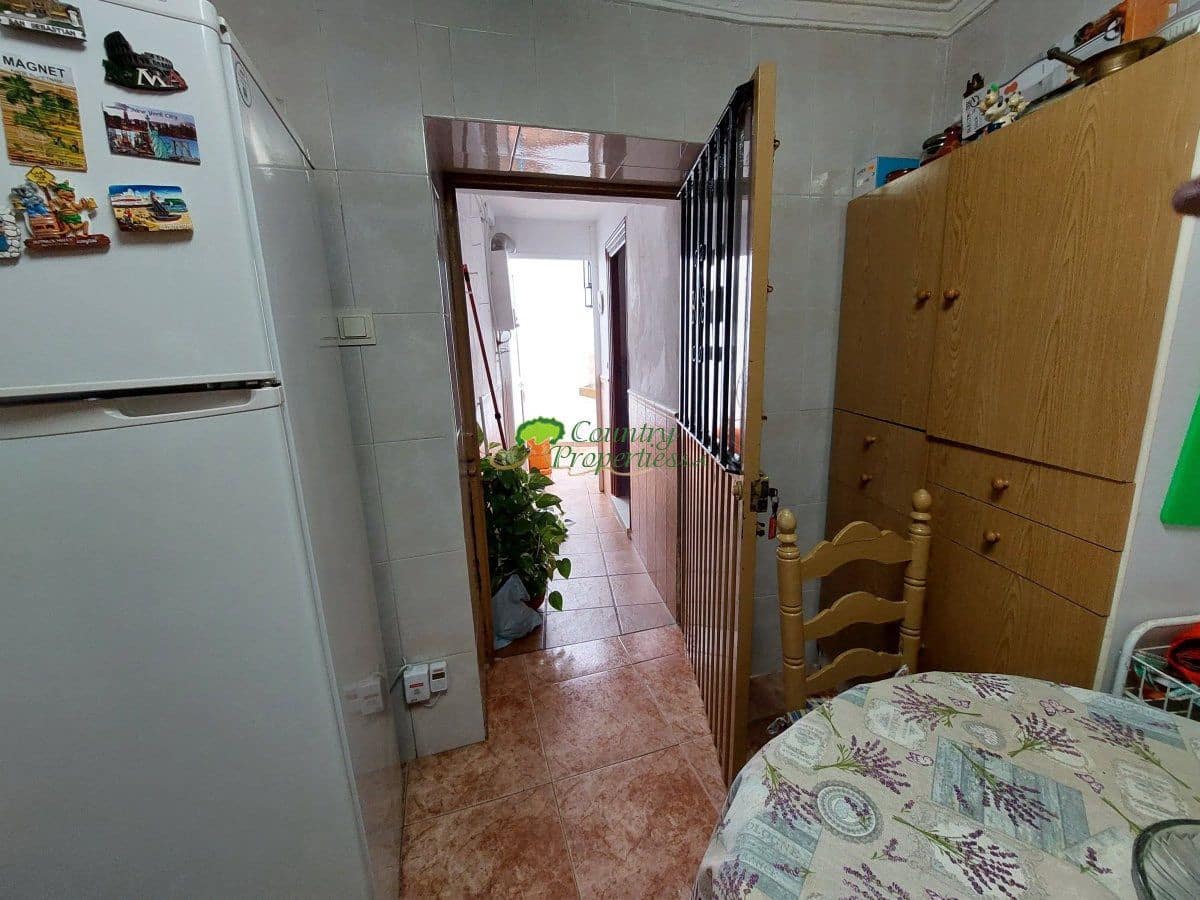 Casa de 3 habitaciones en Torrox en venta - 155.000 € (Ref: 8212775)