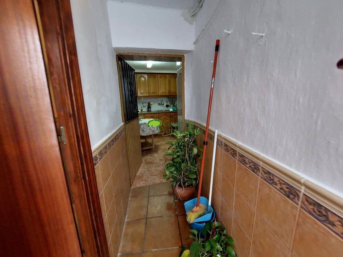 Casa de 3 habitaciones en Torrox en venta - 155.000 € (Ref: 8212775)