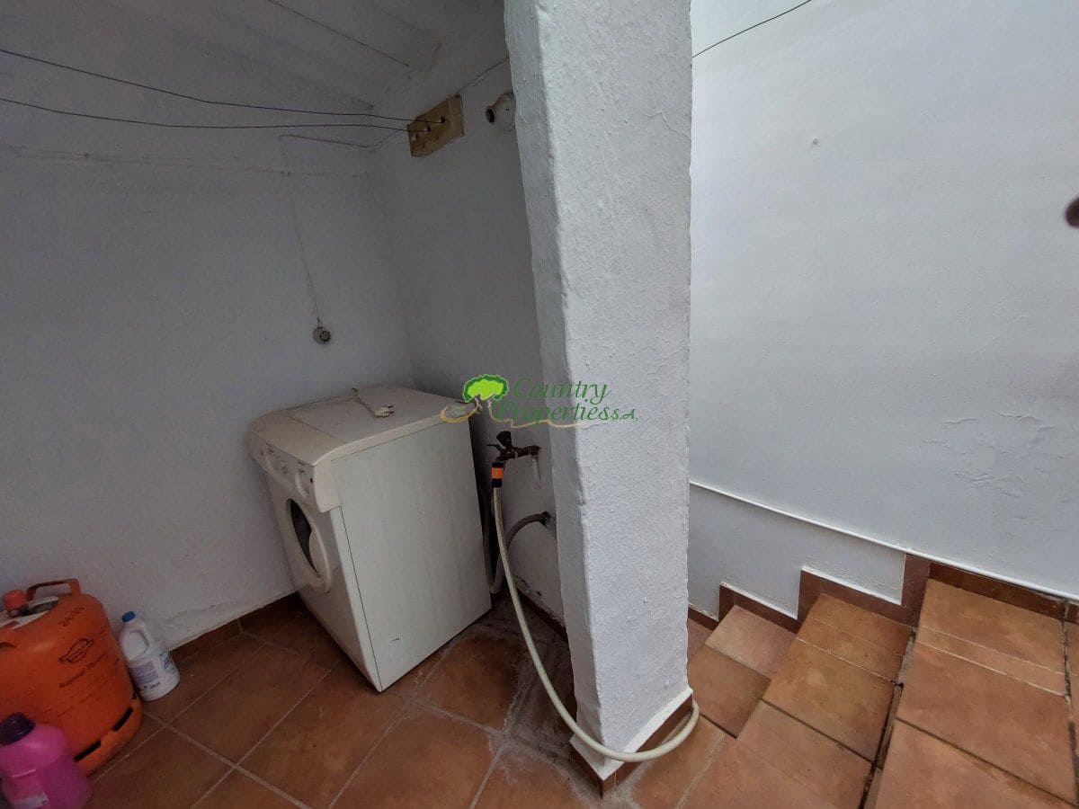 Casa de 3 habitaciones en Torrox en venta - 155.000 € (Ref: 8212775)