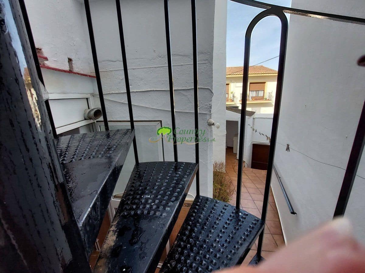 Casa de 3 habitaciones en Torrox en venta - 155.000 € (Ref: 8212775)
