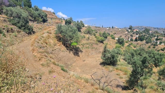 Mark till salu i Sayalonga - 90 000 € (Ref: 8394621)