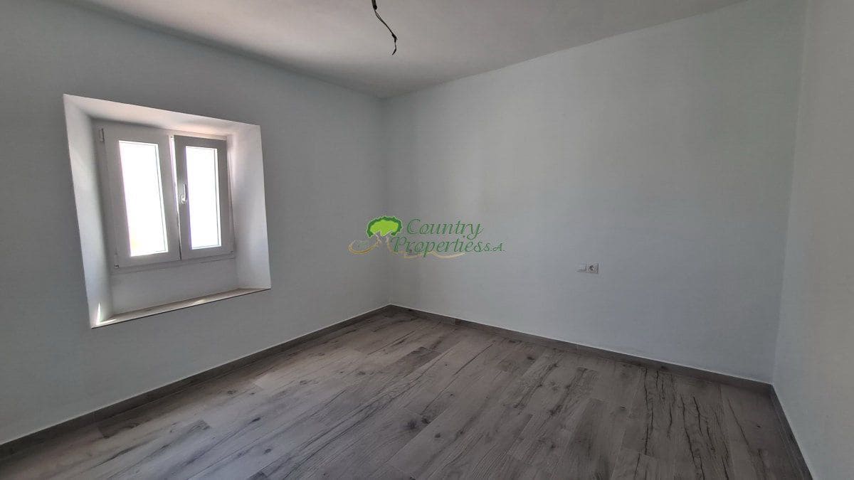 Casa de 3 habitaciones en Cómpeta en venta - 159.000 € (Ref: 8433997)