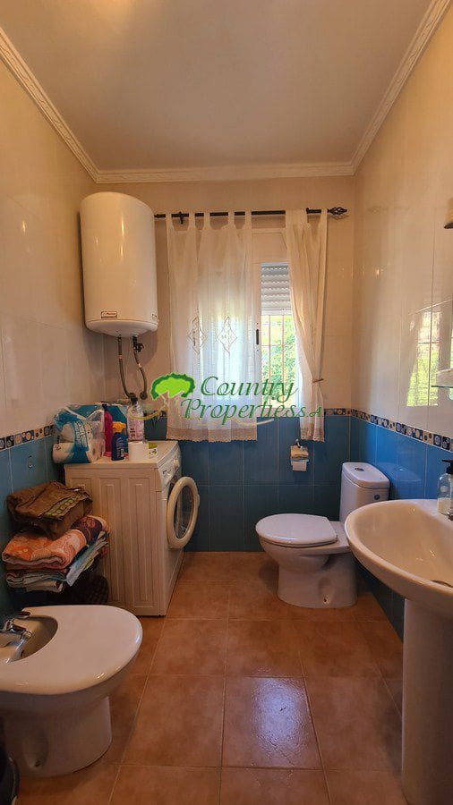 3 soveværelse Finca/Landehus til salg i Canillas de Albaida - € 286.000 (Ref: 8438401)