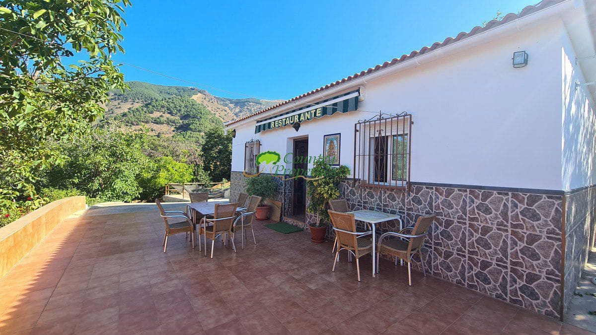 3 soveværelse Finca/Landehus til salg i Canillas de Albaida - € 286.000 (Ref: 8438401)