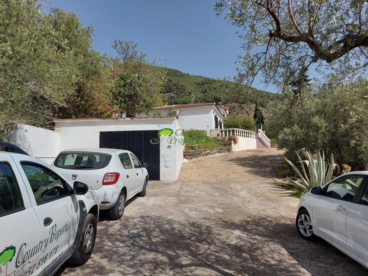 4 sovrum Finca/Hus på landet till salu i Alcaucin med garage - 334 000 € (Ref: 8473579)