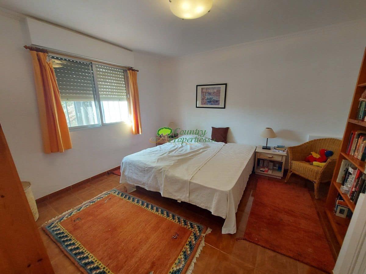 4 sovrum Finca/Hus på landet till salu i Alcaucin med garage - 334 000 € (Ref: 8473579)