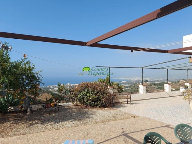 3 chambre Finca/Maison de Campagne à vendre à Lagos, Vélez-Málaga avec garage - 449 000 € (Ref: 8518999)