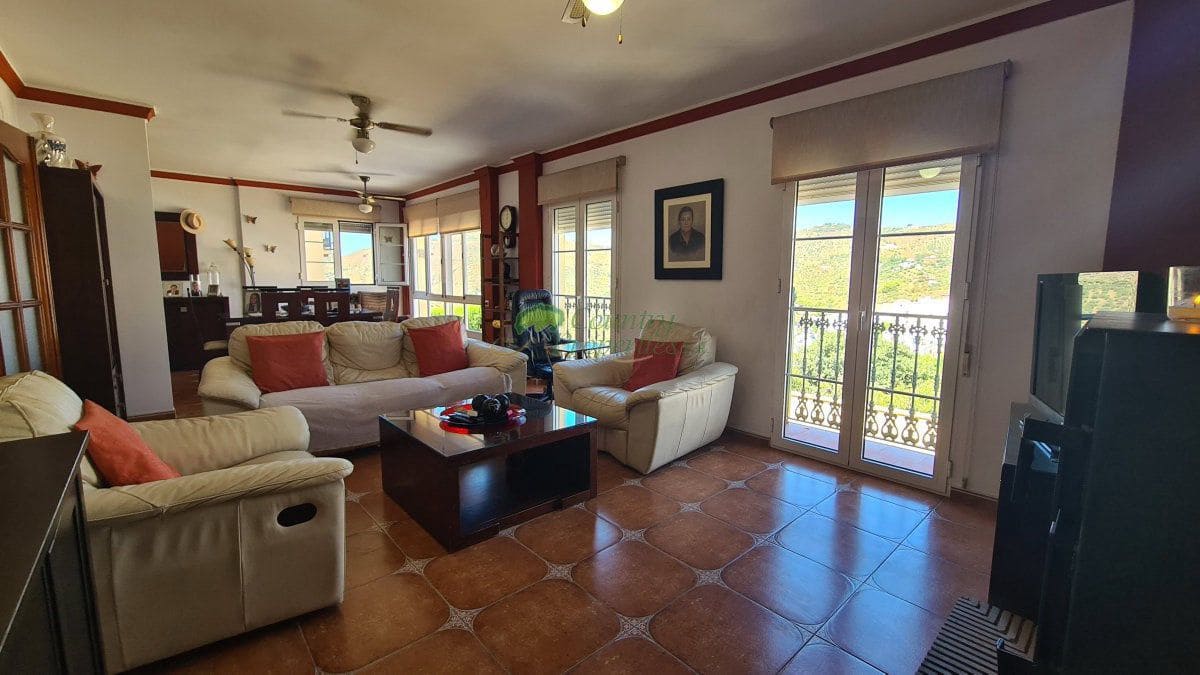 4 soverom Hus til salgs i Canillas de Albaida - € 437 000 (Ref: 8538151)