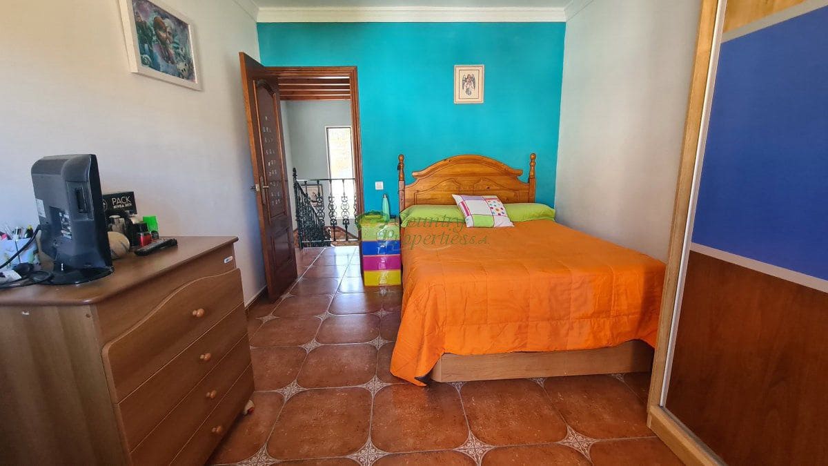 4 soverom Hus til salgs i Canillas de Albaida - € 437 000 (Ref: 8538151)