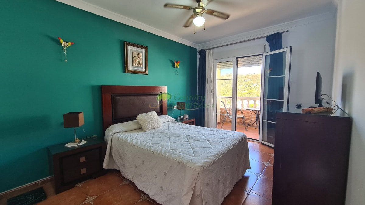 4 soverom Hus til salgs i Canillas de Albaida - € 437 000 (Ref: 8538151)