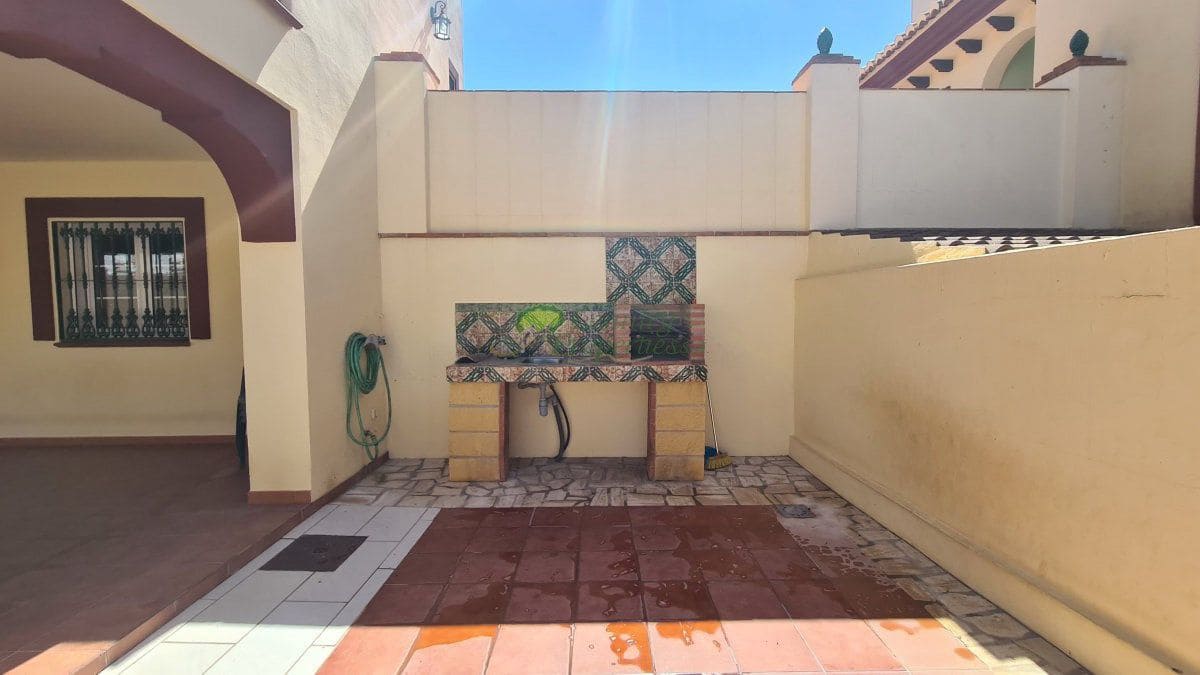 4 soverom Hus til salgs i Canillas de Albaida - € 437 000 (Ref: 8538151)