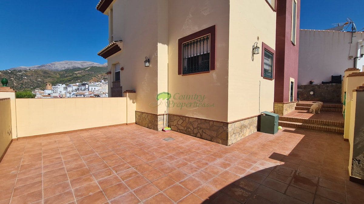 4 soverom Hus til salgs i Canillas de Albaida - € 437 000 (Ref: 8538151)