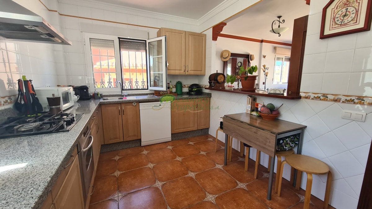 4 soverom Hus til salgs i Canillas de Albaida - € 437 000 (Ref: 8538151)