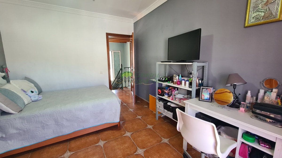 4 soverom Hus til salgs i Canillas de Albaida - € 437 000 (Ref: 8538151)