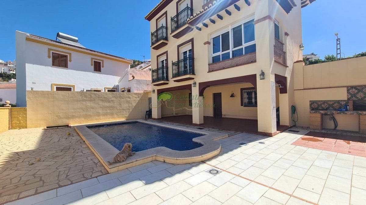 4 soverom Hus til salgs i Canillas de Albaida - € 437 000 (Ref: 8538151)