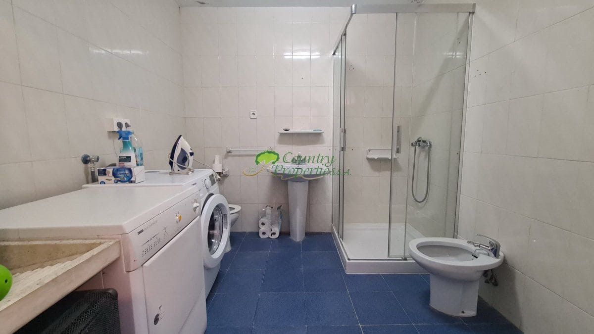 5 bedroom Townhouse for sale in Competa - € 230,000 (Ref: 8544461)