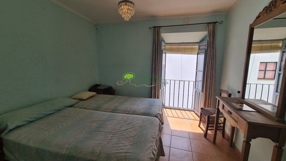 5 bedroom Townhouse for sale in Competa - € 230,000 (Ref: 8544461)