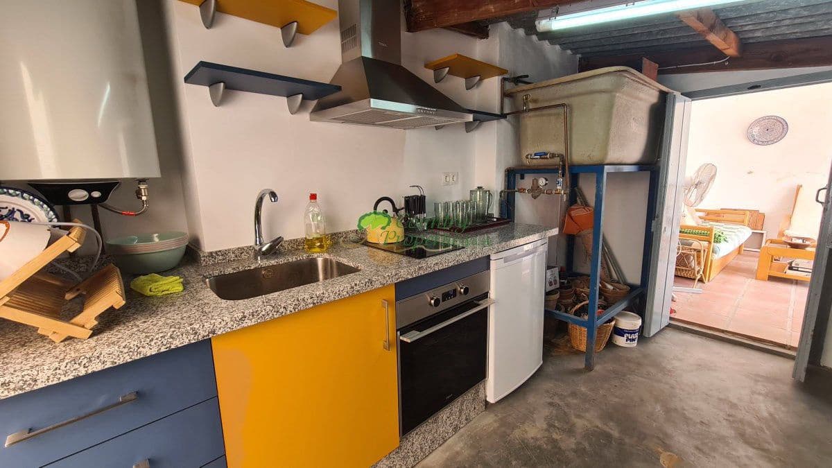 5 bedroom Townhouse for sale in Competa - € 230,000 (Ref: 8544461)