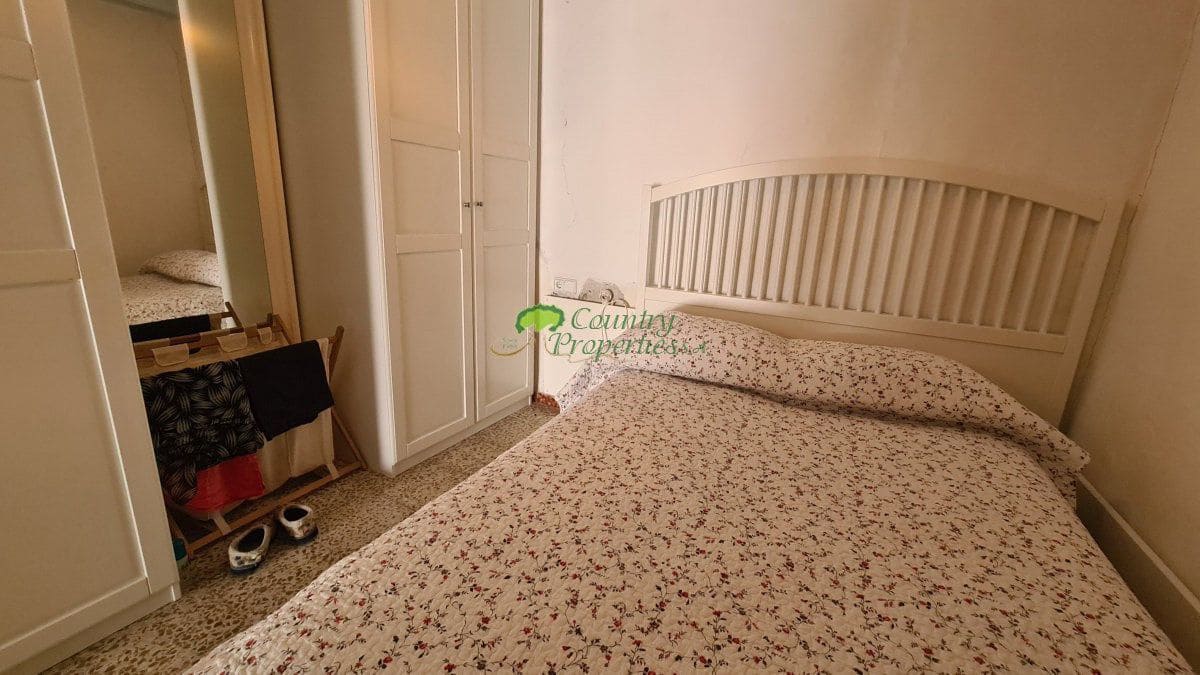 5 bedroom Townhouse for sale in Competa - € 230,000 (Ref: 8544461)