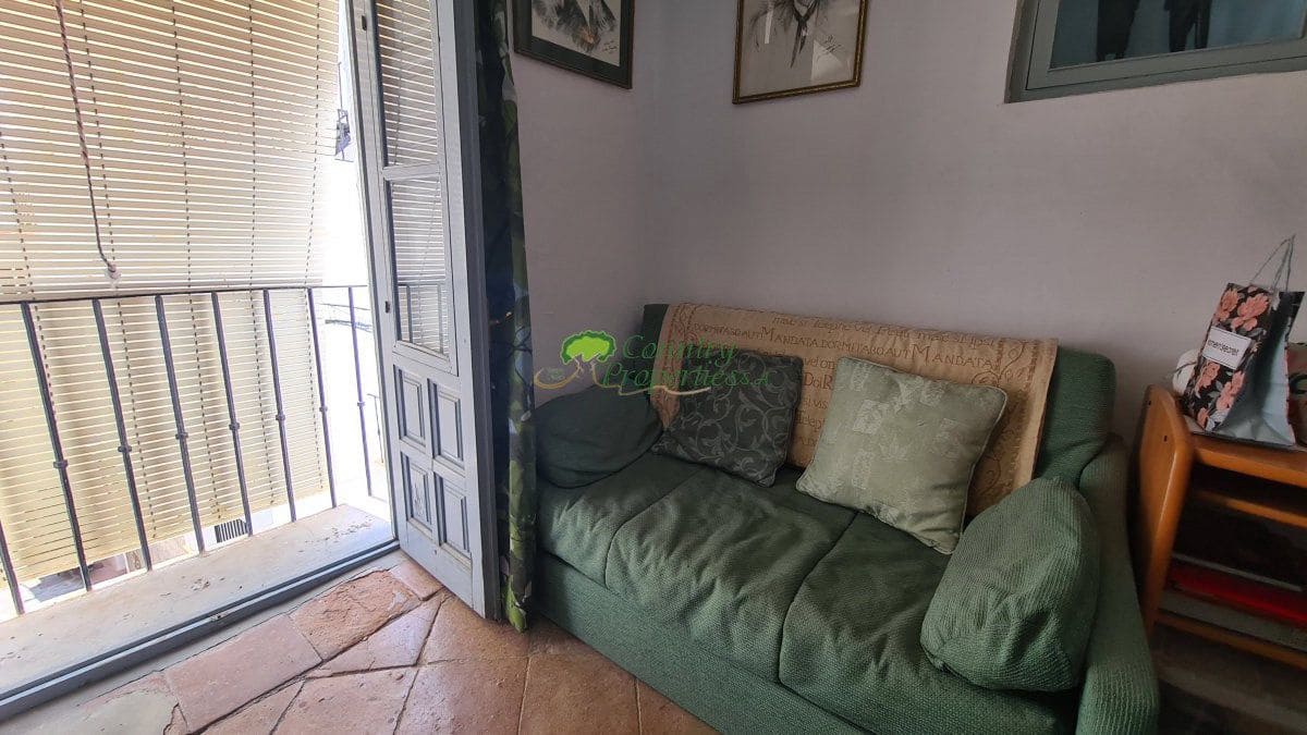 5 bedroom Townhouse for sale in Competa - € 230,000 (Ref: 8544461)