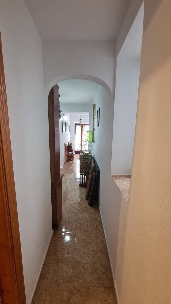 5 soveværelse Byhus til salg i Competa - € 155.000 (Ref: 8572139)