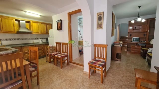 5 soveværelse Byhus til salg i Cómpeta - € 155.000 (Ref: 8572139)