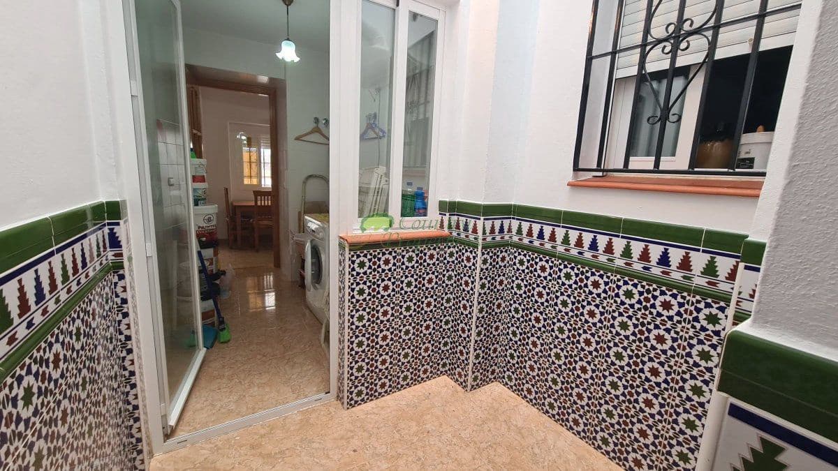 5 soveværelse Byhus til salg i Competa - € 155.000 (Ref: 8572139)