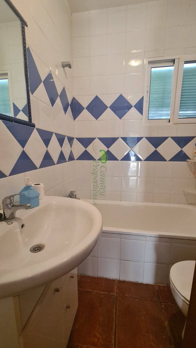 2 slaapkamer Finca/Landhuis te koop in Competa - € 170.000 (Ref: 8590315)