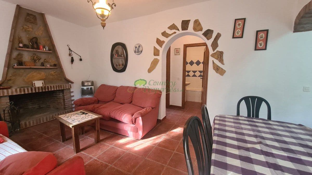 2 slaapkamer Finca/Landhuis te koop in Competa - € 170.000 (Ref: 8590315)