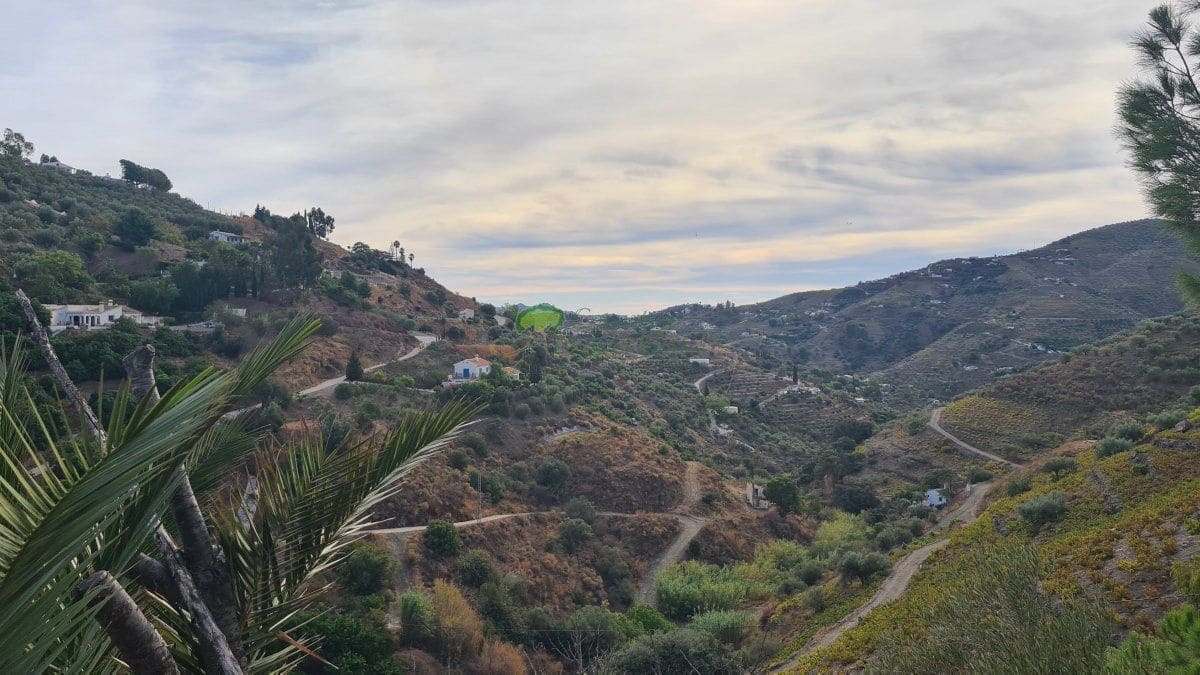 2 slaapkamer Finca/Landhuis te koop in Competa - € 170.000 (Ref: 8590315)