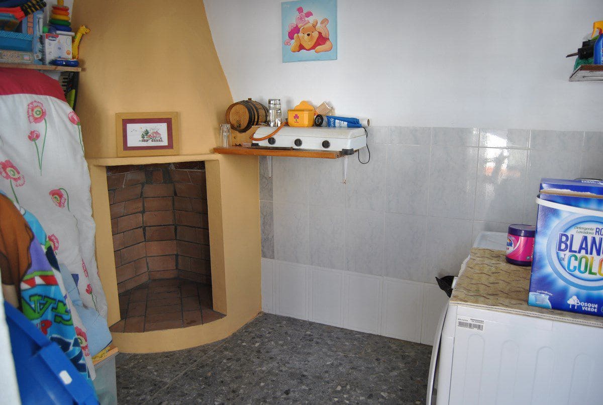 3 soveværelse Byhus til salg i Competa - € 184.000 (Ref: 8601327)