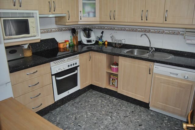 3 sypialnia Dom na sprzedaż w Cómpeta - 184 000 € (Ref: 8601327)