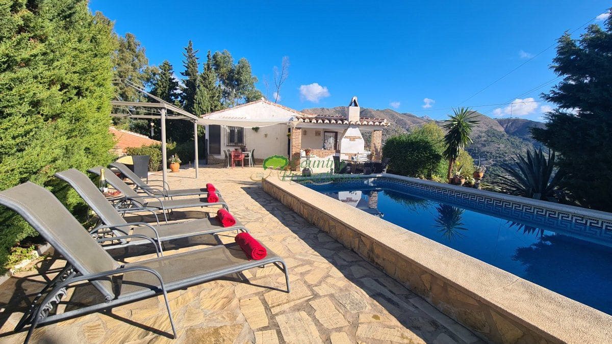 4 sovrum Finca/Hus på landet till salu i Competa med garage - 599 000 € (Ref: 8647984)