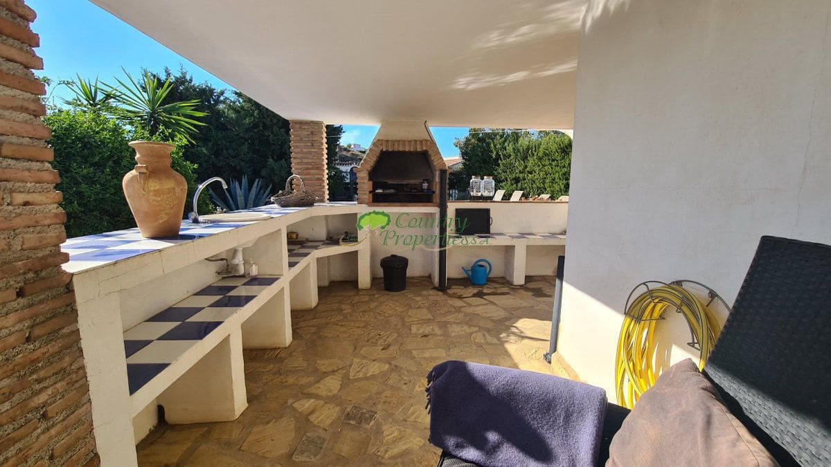 4 sovrum Finca/Hus på landet till salu i Competa med garage - 599 000 € (Ref: 8647984)