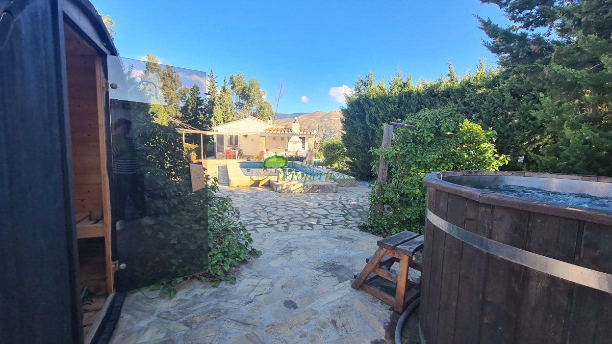 4 sovrum Finca/Hus på landet till salu i Competa med garage - 599 000 € (Ref: 8647984)