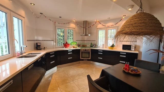 4 soverom Finca/Herregård til salgs i Cómpeta med garasje - € 599 000 (Ref: 8647984)