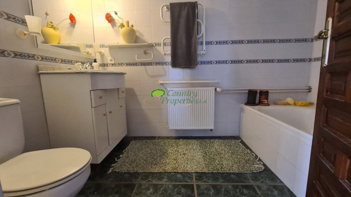 4 sovrum Finca/Hus på landet till salu i Competa med garage - 599 000 € (Ref: 8647984)