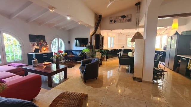 4 soverom Finca/Herregård til salgs i Cómpeta med garasje - € 599 000 (Ref: 8647984)