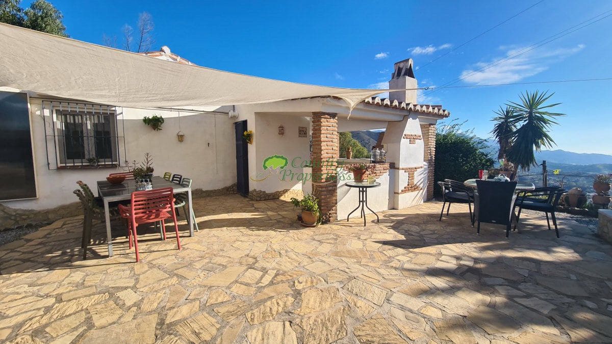 4 sovrum Finca/Hus på landet till salu i Competa med garage - 599 000 € (Ref: 8647984)