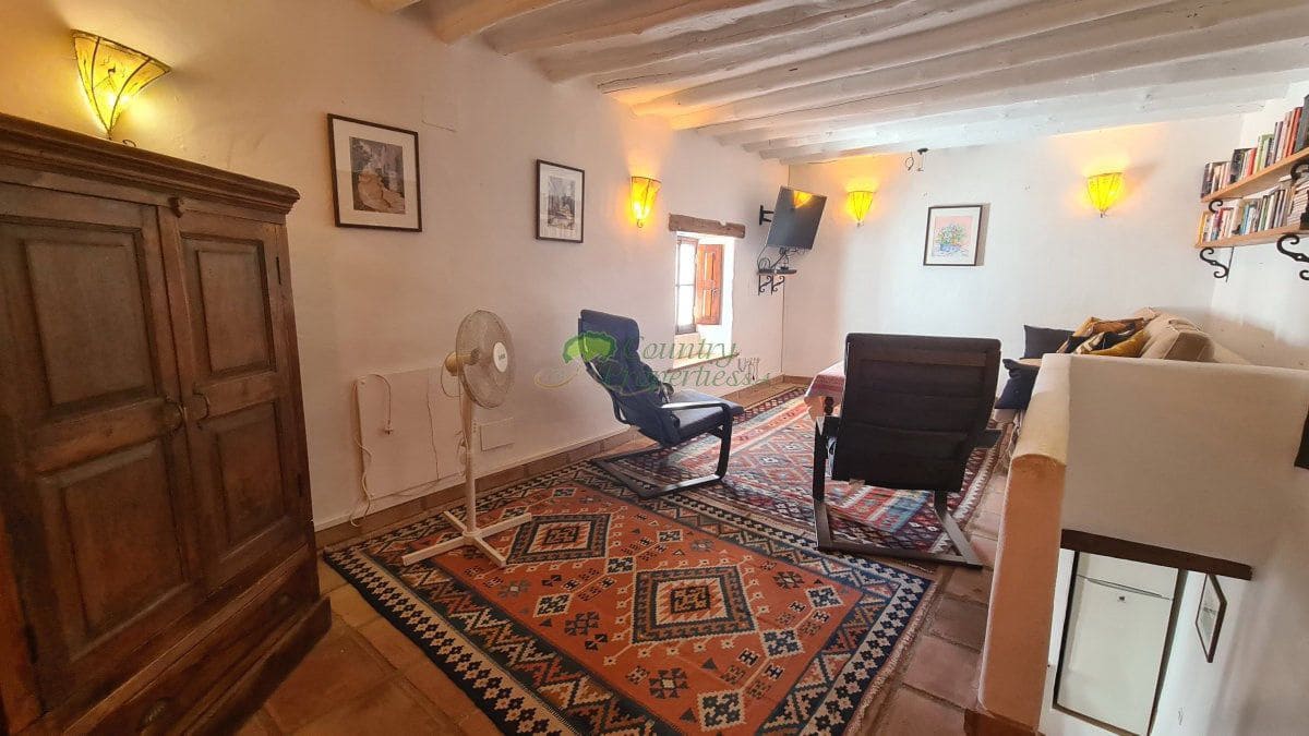 2 soveværelse Byhus til salg i Canillas de Albaida - € 152.000 (Ref: 8654604)